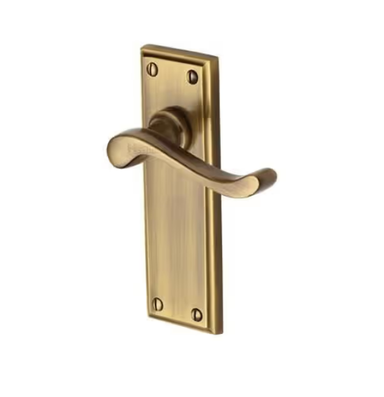 Brass vs. Chrome: Which Door Handle Finish is Best for Your Home?